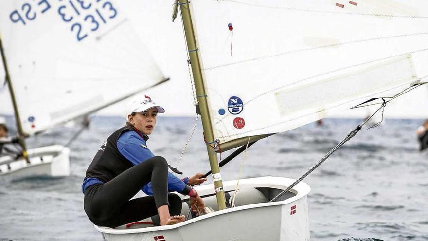 María Perelló, vencedora en Optimist del Trofeo Duran.