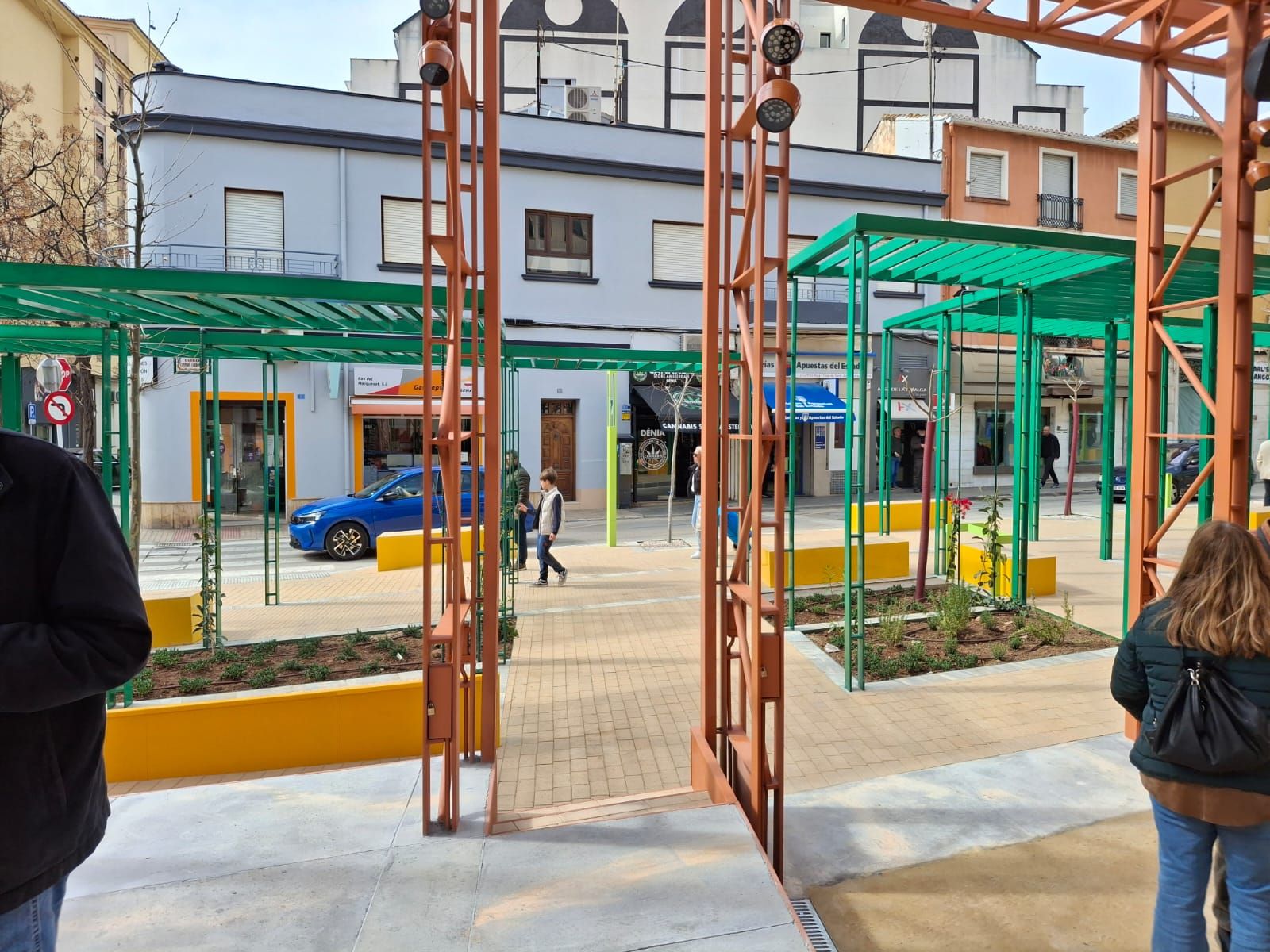 ¡Fuera las vallas! Así es la nueva plaza de Dénia