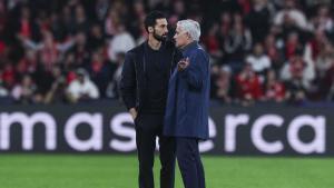 José Mourinho, junto a Álvaro Arbeloa
