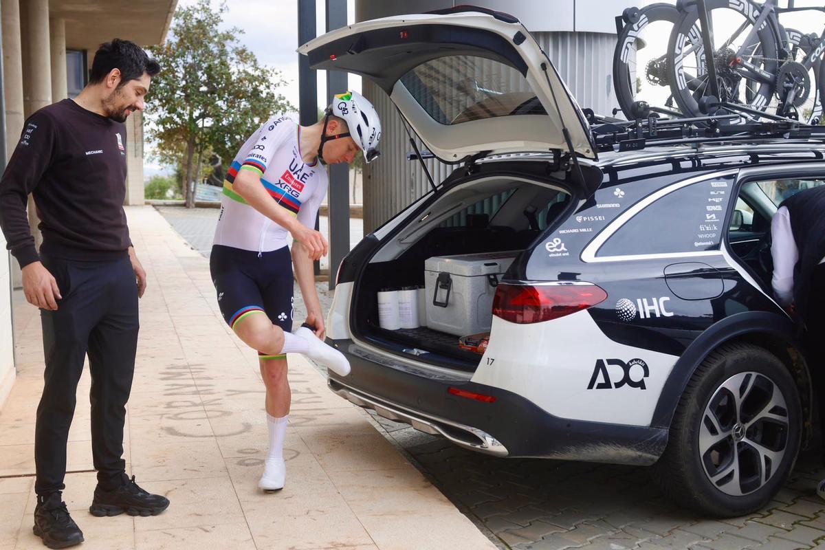 Pogacar entrena en el Velódromo Luis Puig de València para asaltar Roubaix y un nuevo Tour