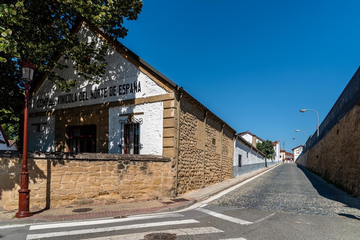 CVUNE, una de las bodegas históricas de Haro.