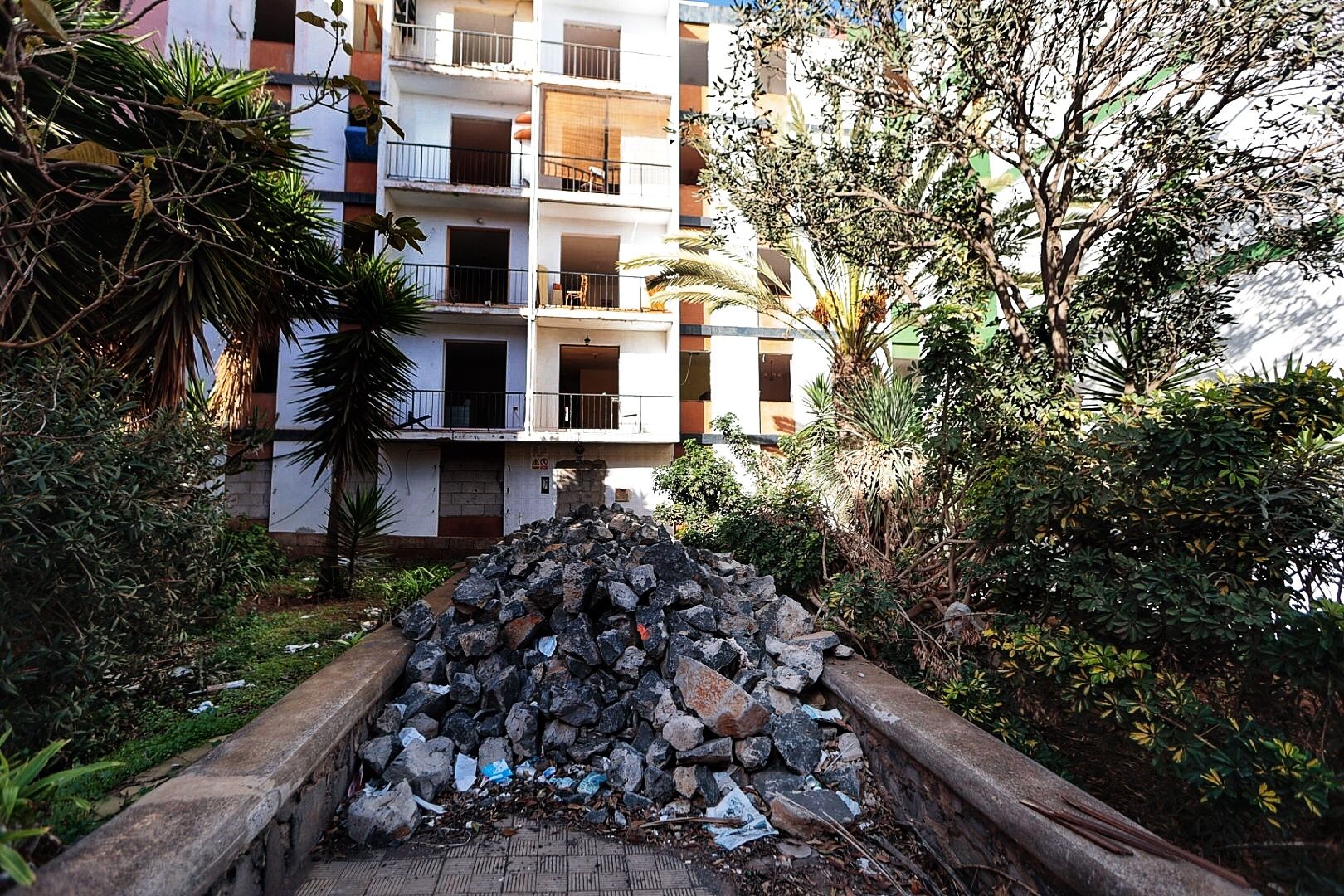 Bloque tapiado en Las Ghumberas