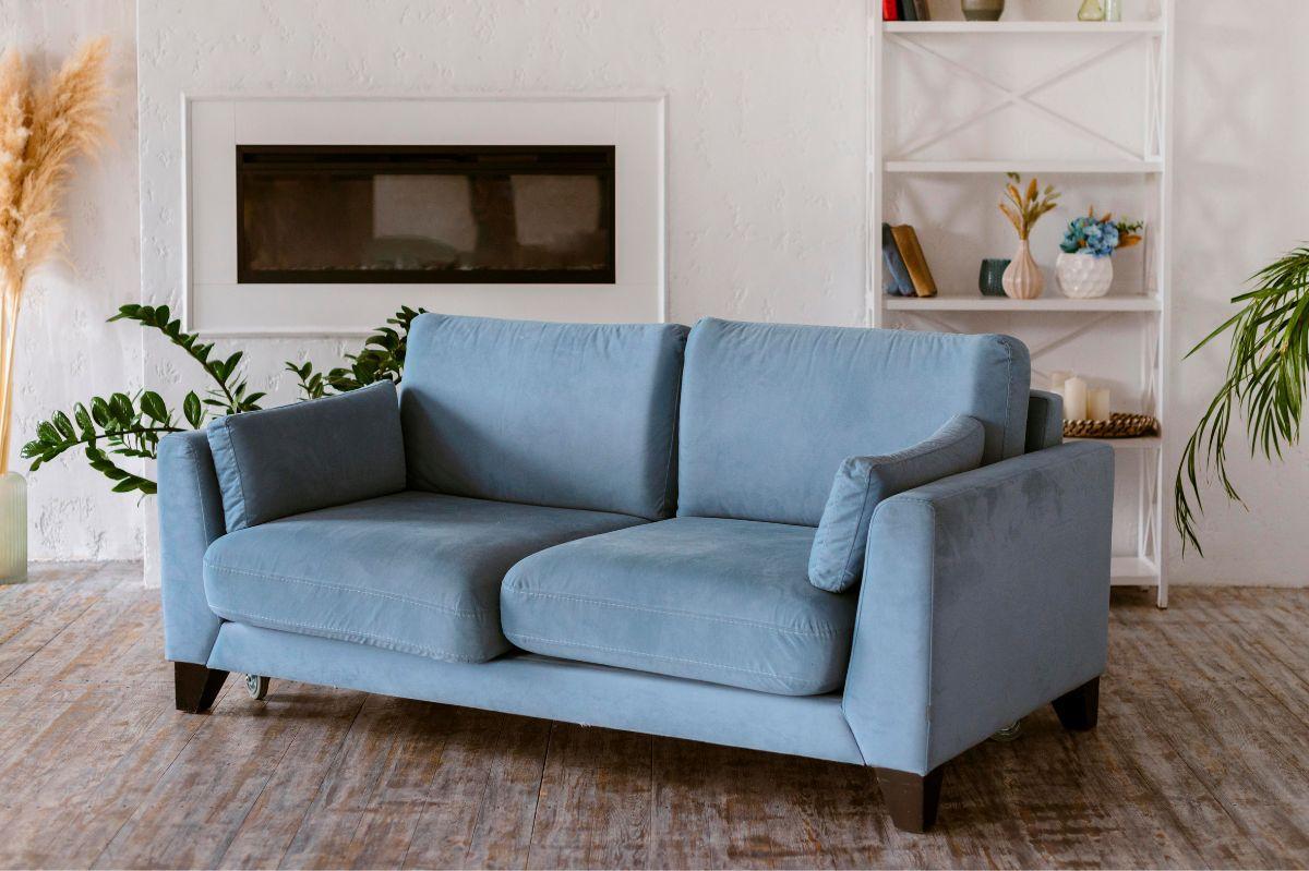 Imagen de archivo de un sofá