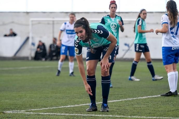 26-01-20  DEPORTES. CAMPOS DE FUTBOL MUNICIPAL DE ARGUENEGUIN. ARGUINEGUIN. MOGAN. Partido de futbol femenino entre los equipos del Femarguín contra el Tenerife B disputado en Campo de futbol Municipal de Arguineguin.  Fotos: Juan Castro  | 26/01/2020 | Fotógrafo: Juan Carlos Castro