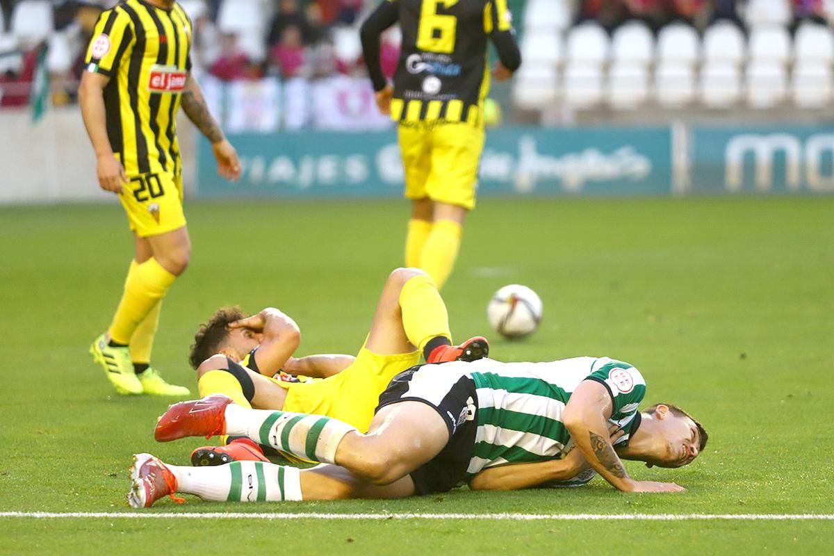 Las imágenes del Córdoba CF - San Roque