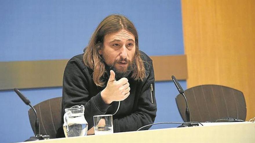 Híjar asegura que estudiarán la propuesta del club «con cariño»