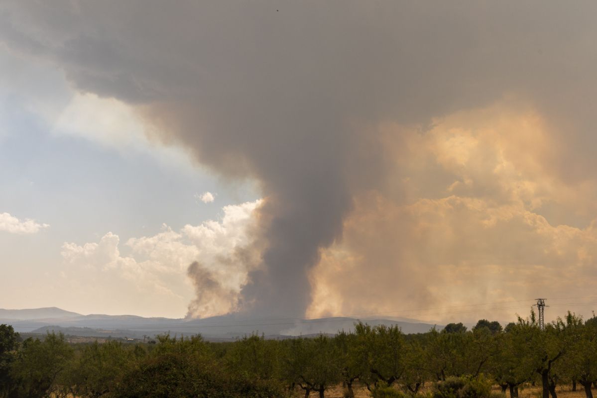 El incendio de Bejís, en imágenes