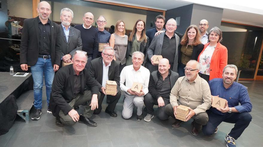 Els arquitectes de les comarques centrals reivindiquen la professió i homenatgen els arquitectes promotors del Col·legi del territori