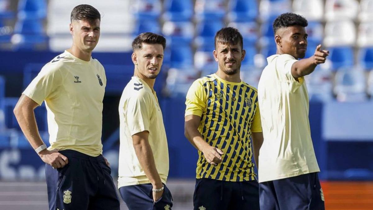 Sergio Barcia, Iván Gil, Manu Fuster y Marvin Park, en el Municipal de Butarque de Leganés.