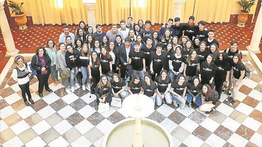 Montilla recibe la visita de una treintena de alumnos de un instituto italiano