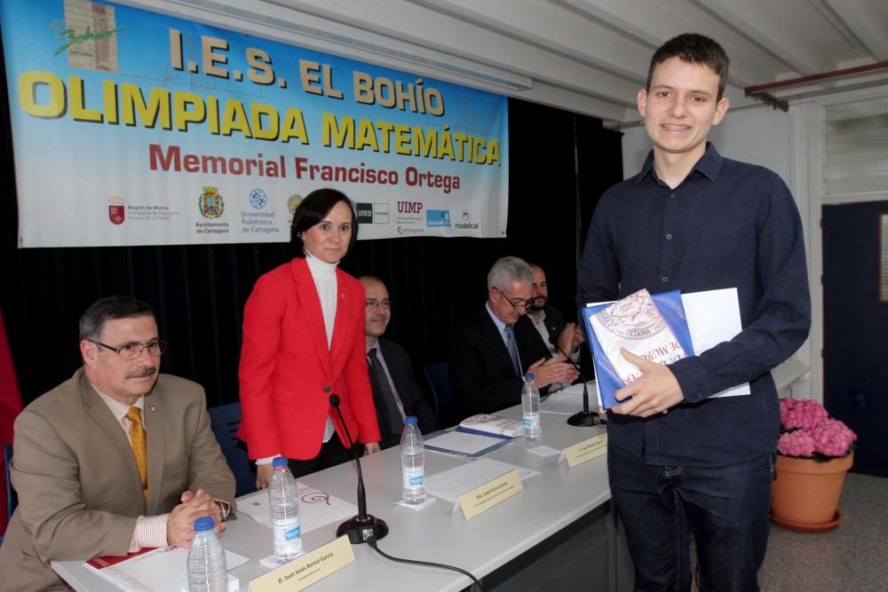 Entrega de premios de la Olimpiada Matemática Francisco Ortega en el IES El Bohio