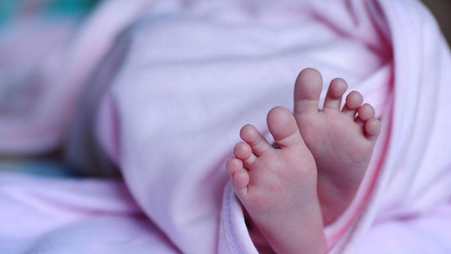¿Tienes hijos menores de 18 años? Así funcionará la nueva ayuda de 200 euros al mes que negocia el Gobierno