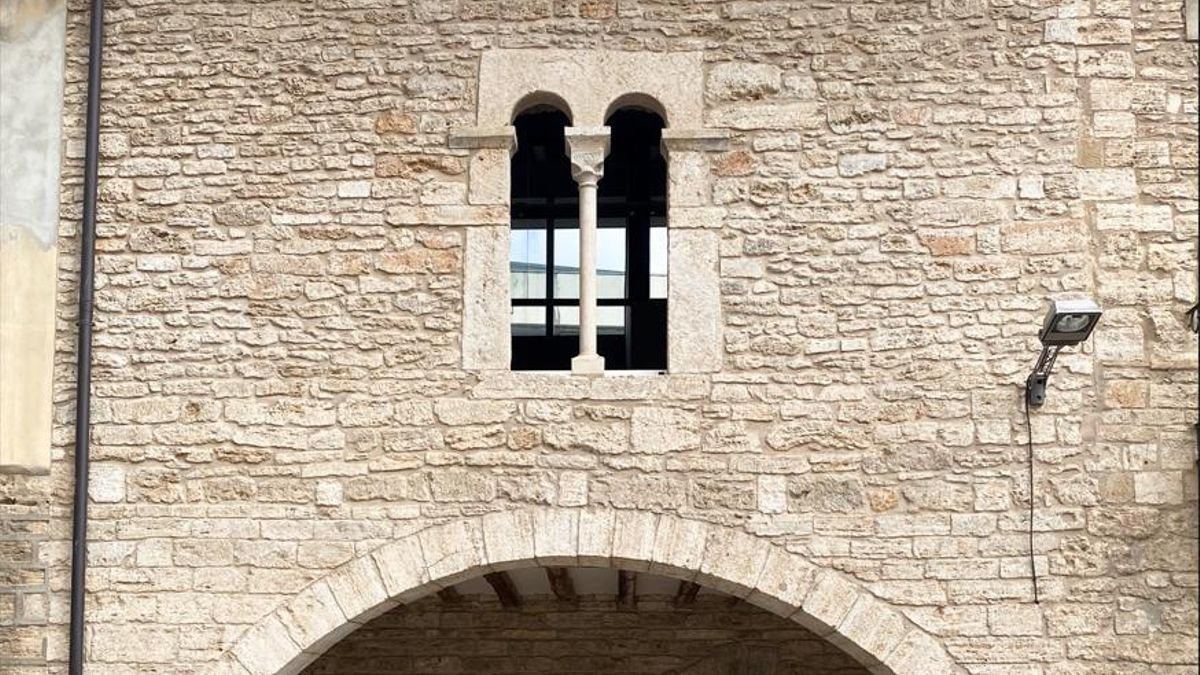 Façana del futur Centre d'Art – Col·lecció Gimferrer