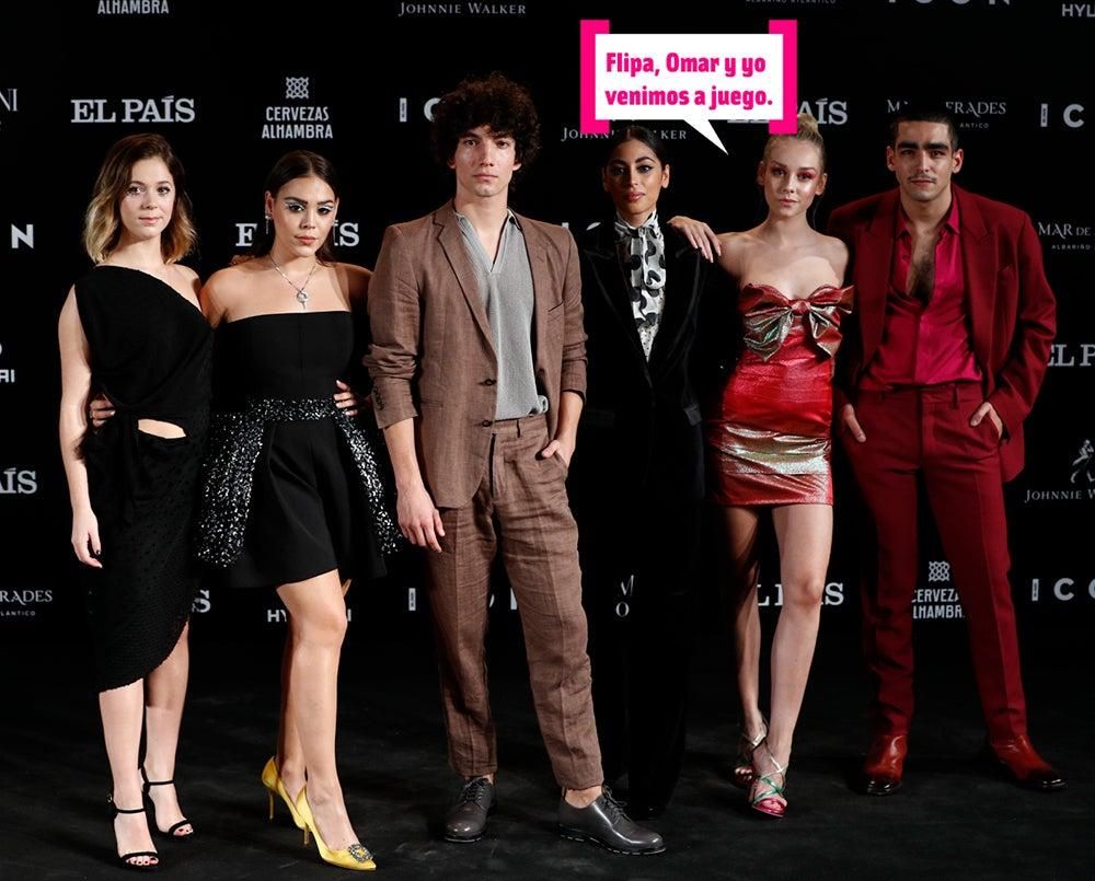 Parte del equipo de 'Élite' en la entrega de los Premios ICON