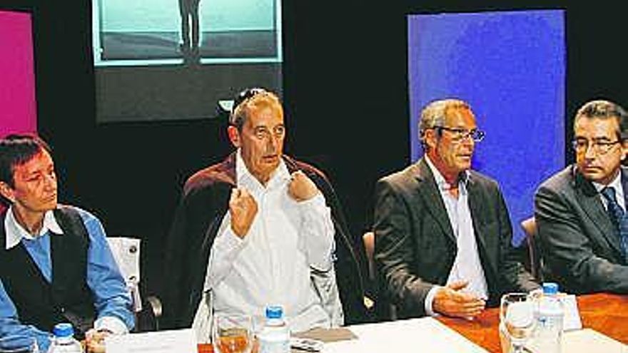 Por la izquierda, Carmen Muñoz, Jesús Cracio, Eladio de Pablo y Alberto Muñoz.