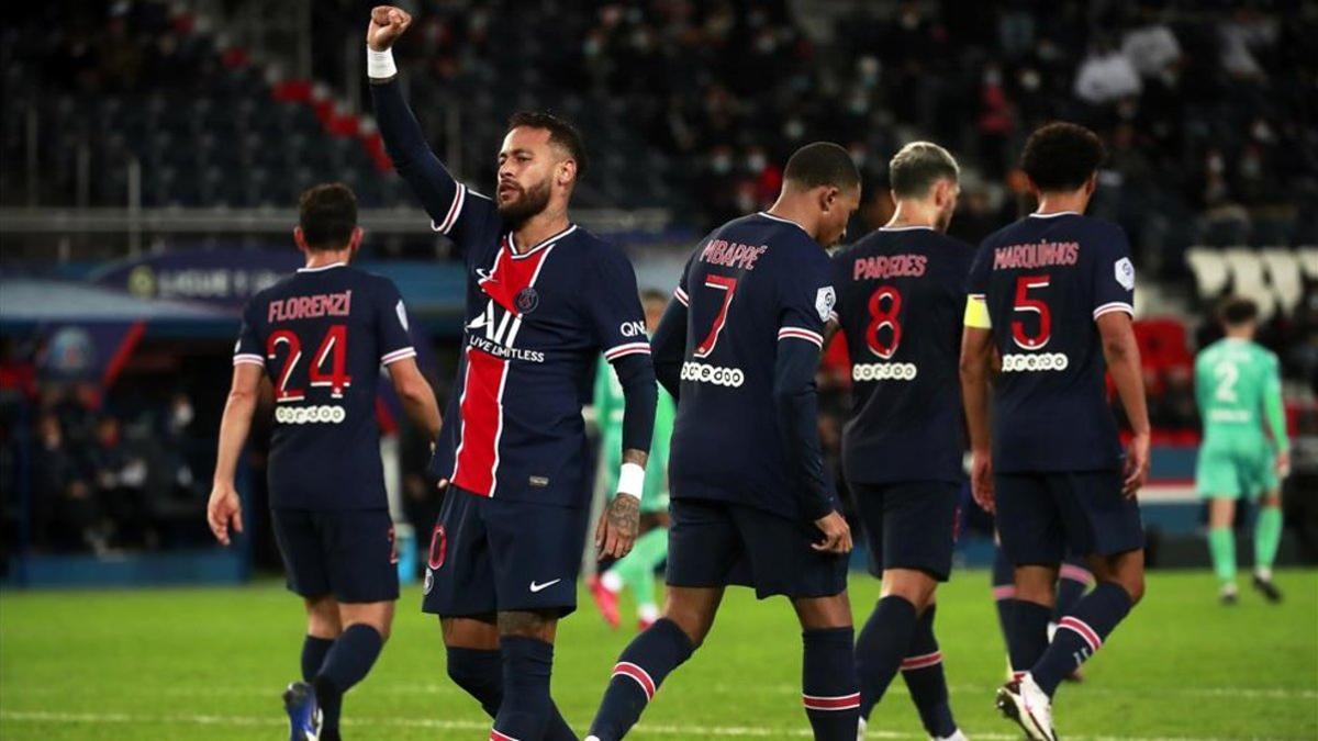 Neymar lideró el vendaval ofensivo del PSG ante el Angers