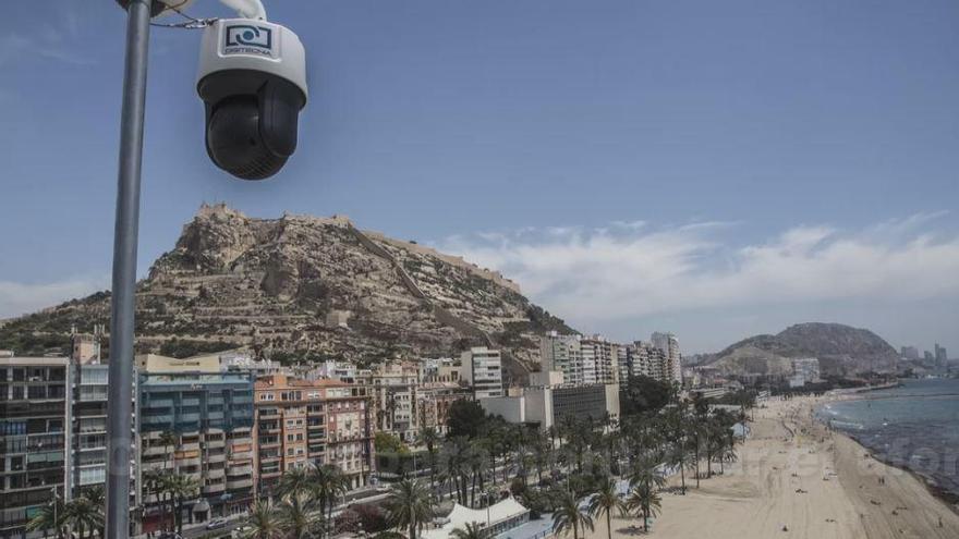 Alicante controlará con cámaras el aforo del Postiguet durante este verano