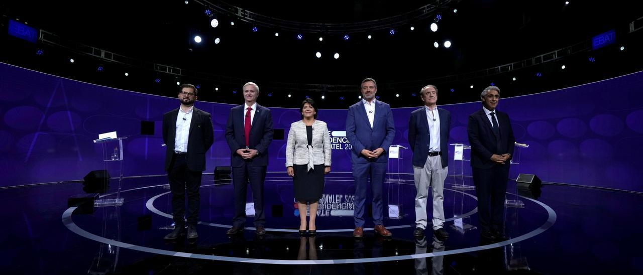 Gabriel Boric, José Antonio Kast, Yasna Provoste, Sebastian Sichel, Eduardo Artes y Marco Henríquez-Ominami.