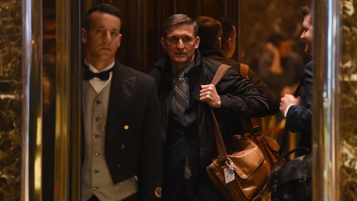 Michael Flynn a su llegada el miércoles a la torre Trump en Nueva york.