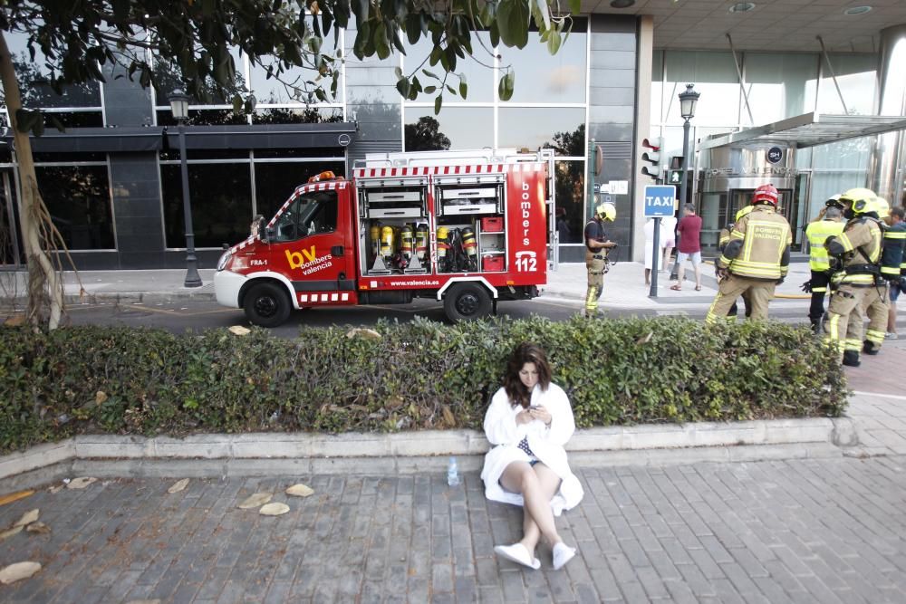 Incendio en un hotel de la Alameda en Valencia