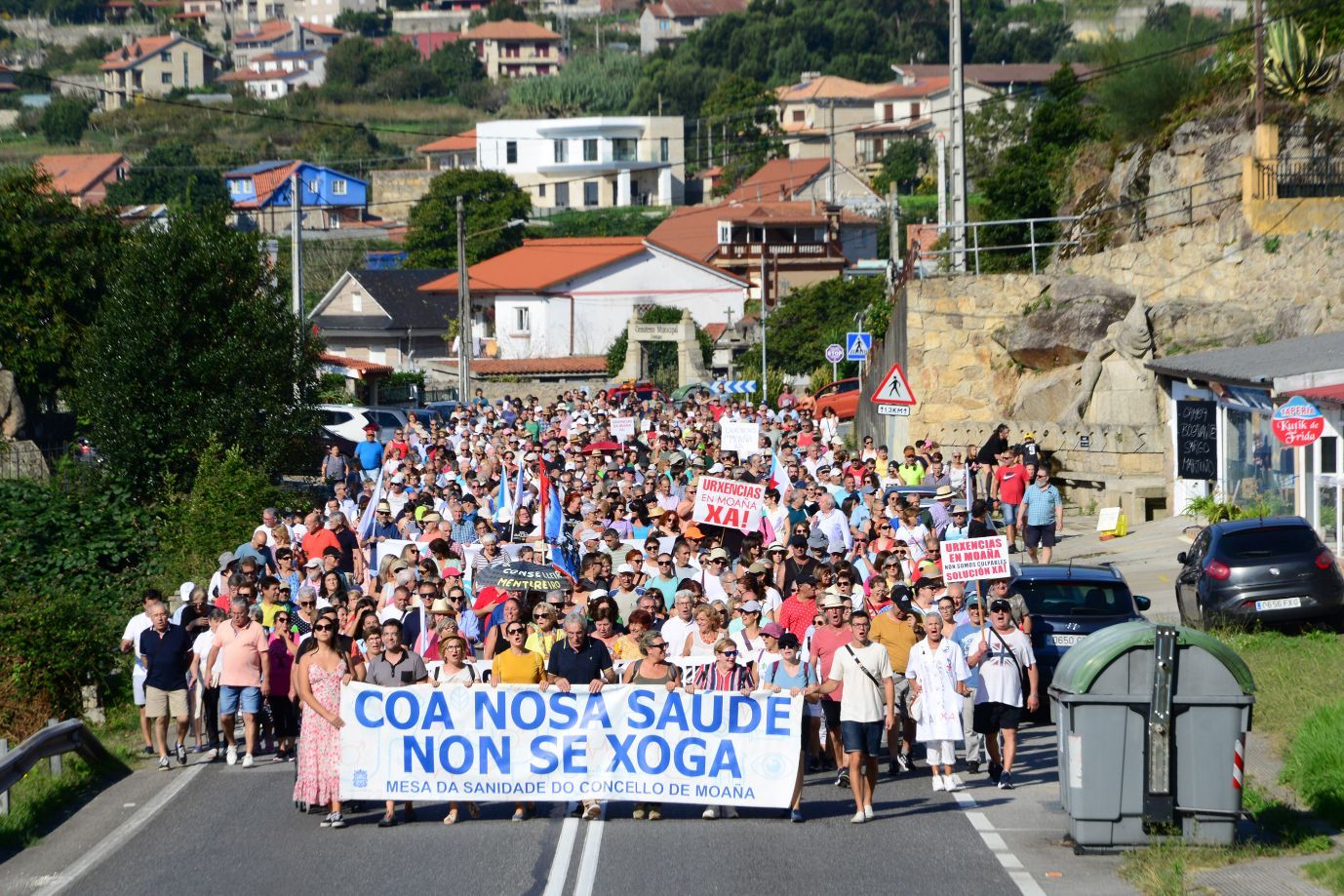 Moaña planta el grito en la calle: "Coa nosa saúde non se xoga"