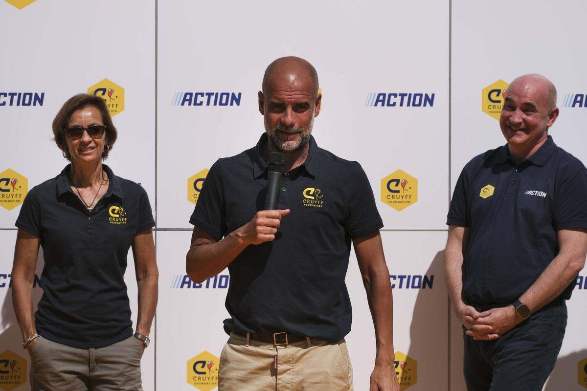 Imatges de la inauguració de la Cruyff Court de Pep Guardiola a La Salle de Manresa Imatges de la inauguració de la Cruyff Court de Pep Guardiola a La Salle de Manresa