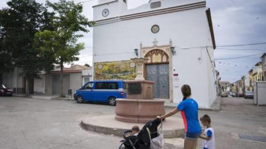 La plaza de Casas del Río, pedanía de Requena.