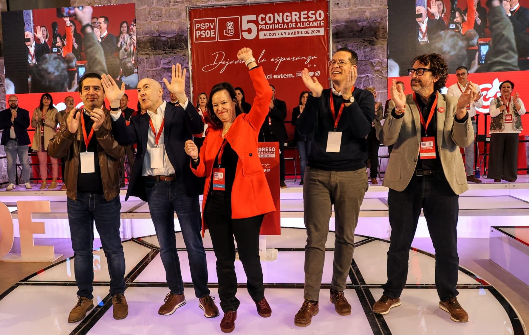 Leire Pajín abre el congreso provincial del PSOE alicantino celebrado en Alcoy