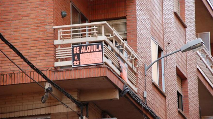 En Cáceres es más caro alquilar un piso sin muebles que con ellos