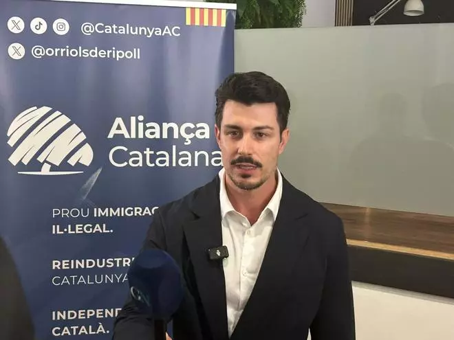 Les imatges de la presentació de Marc Villafañe com a alcaldable d'Aliança Catalana a la nova seu de Girona