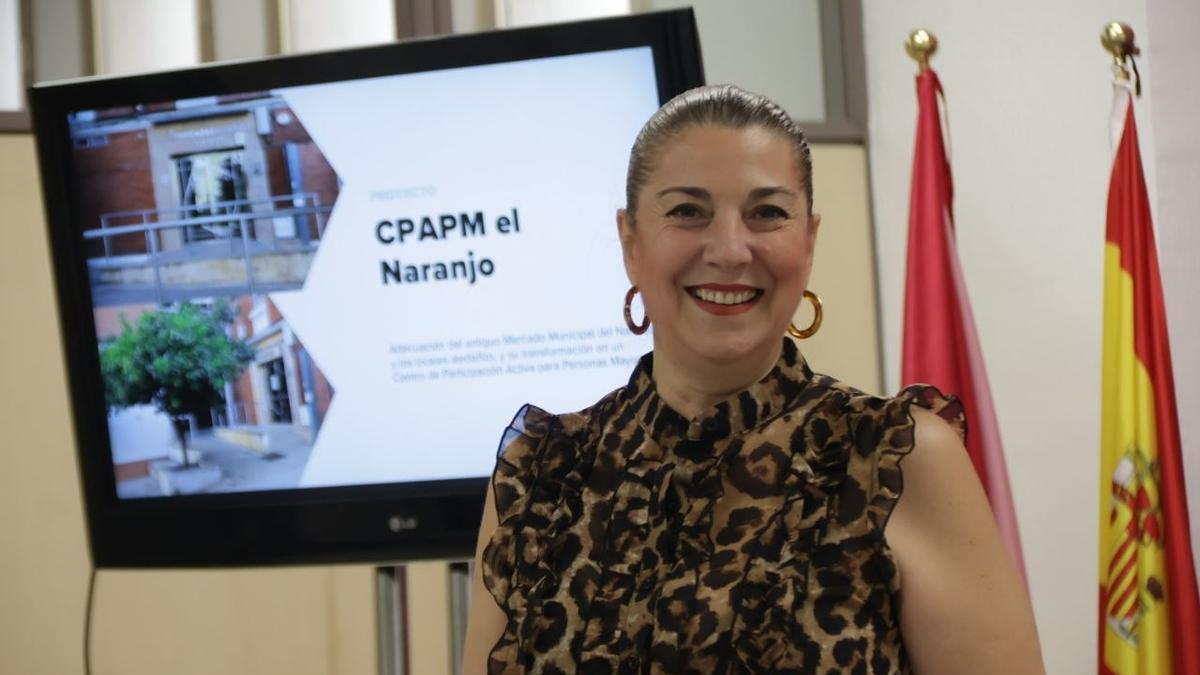 La delegada de Mayores, Eva Contador, este lunes en la sala de prensa del Ayuntamiento.