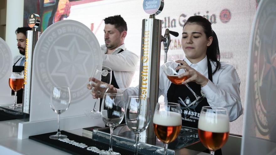 Campeonato de tiraje de cerveza de Estrella Galicia.