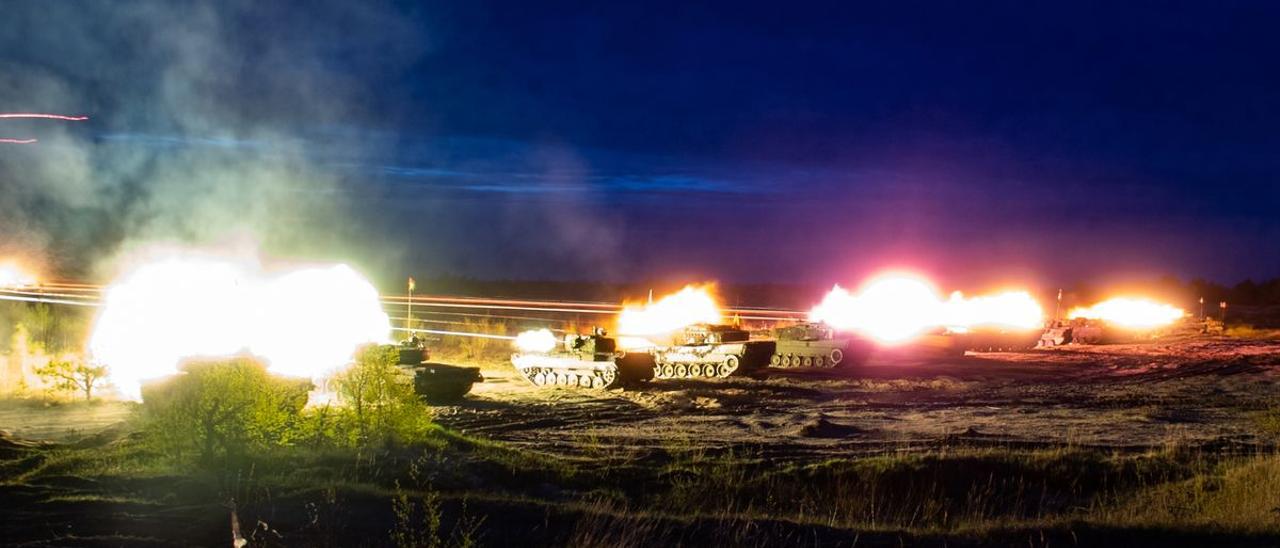 Maniobras militares de la OTAN en la base letona de Adazi.