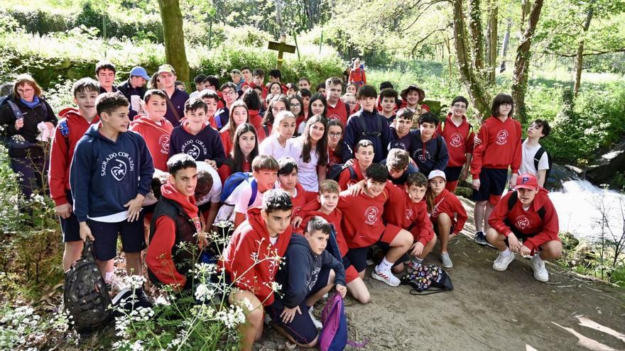 Alumnos del Sagrado Corazón de Placeres descubren Os Gafos