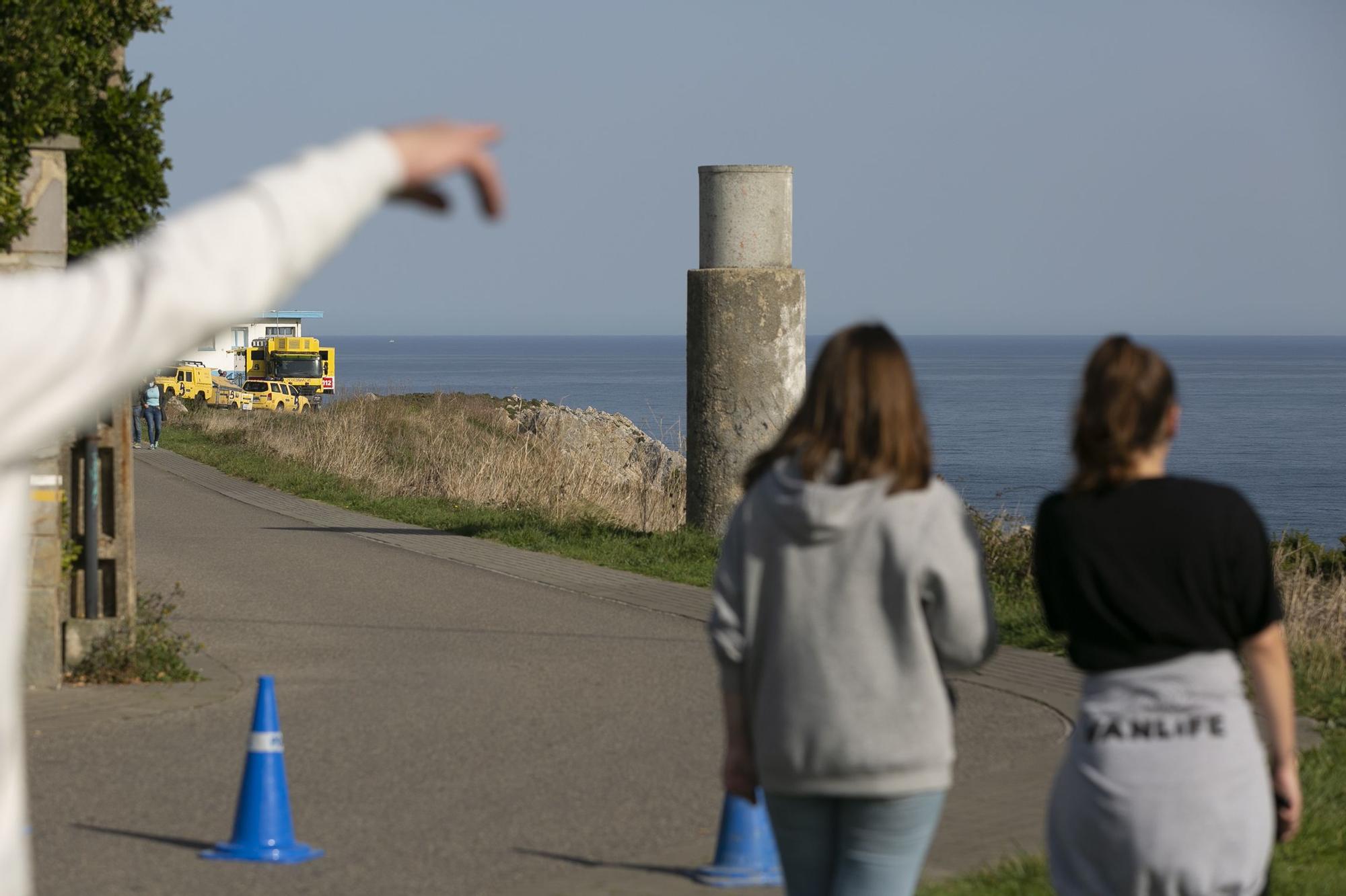 EN IMÁGENES: Operativo de búsqueda de una joven gijonesa en el entorno del cabo Peñas