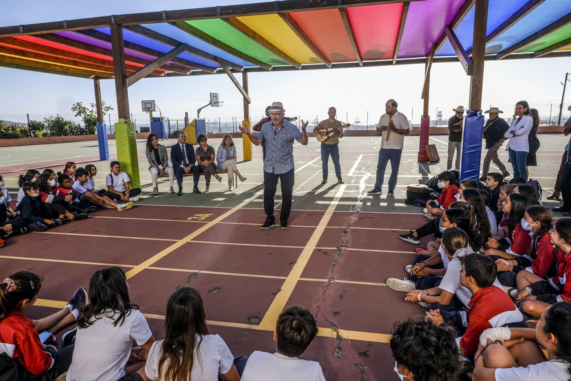 Alumnos de talleres de la Escuela Verseadora