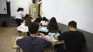 Alzira prueba ya la figura del policía «tutor» en las aulas