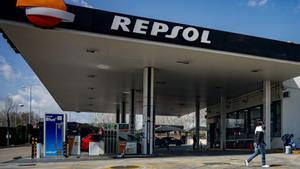 Archivo - gasolinera de Repsol ubicada en Madrid