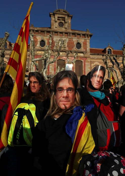 Manifestants al Parlament.