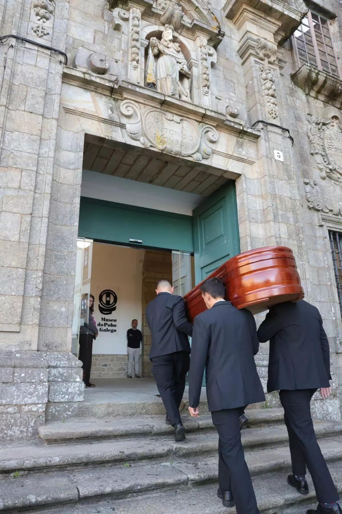 O último adeus a Xosé Manuel Beiras dende Santiago