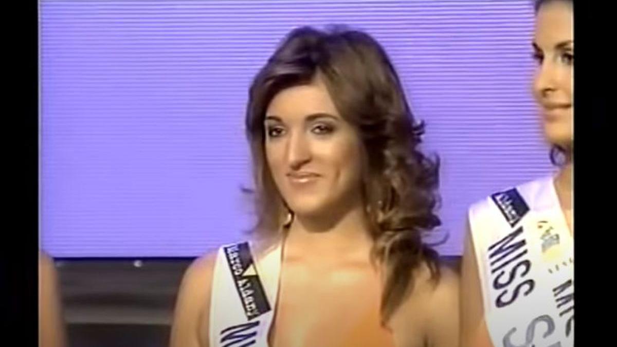 Marta Riesco representando a Segovia en el año 2006.