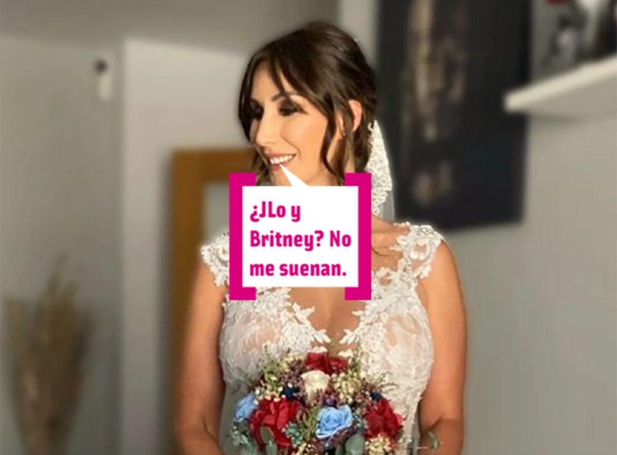Fani Carbajo con su vestido de novia y bocadillo Cuore
