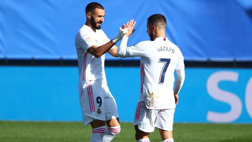 Benzema y Hazard, llamados a liderar el ataque del Real Madrid.