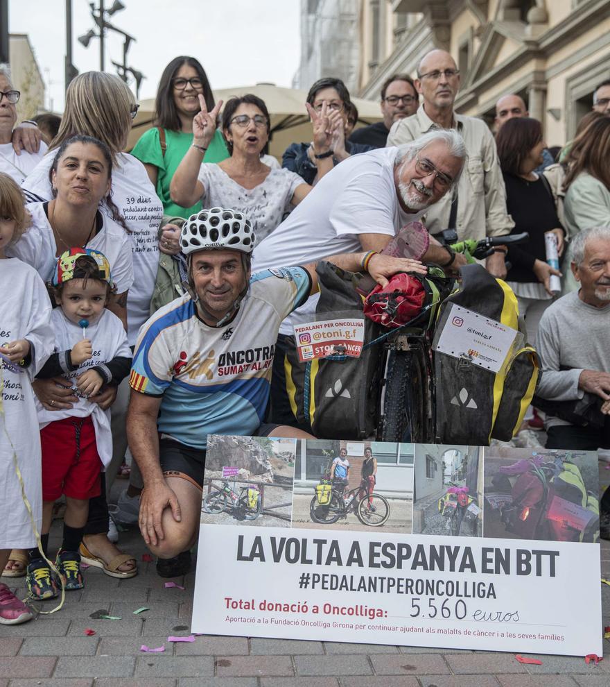 El ciclista de Pals finalitza la volta a Espanya en BTT i recapta més de 5.500 euros