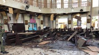 Al menos 20 muertos y 48 heridos por dos explosiones en una catedral de Filipinas