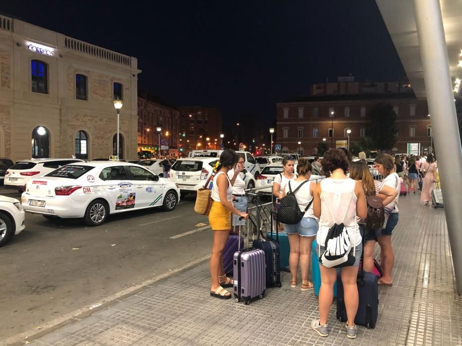 Los taxistas de Málaga se movilizan en apoyo a la huelga de Barcelona