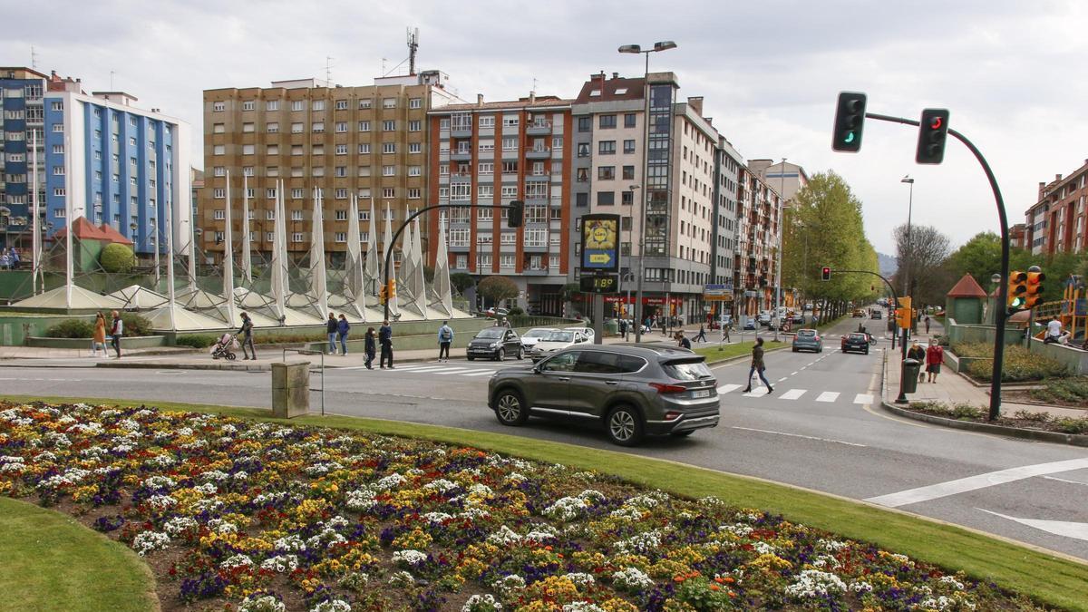 Zonas verdes y arbolado en el barrio de El Llano.