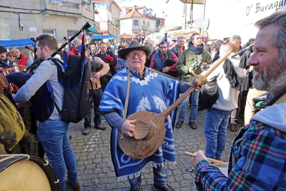 San Blas pone Bembrive a bailar.