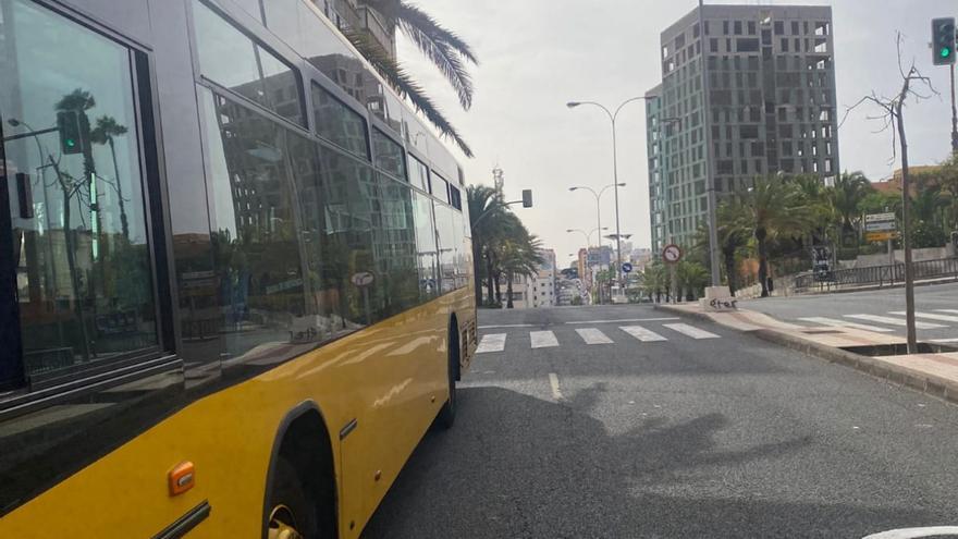 Un accidente en una guagua deja doce personas heridas en Las Palmas de Gran Canaria