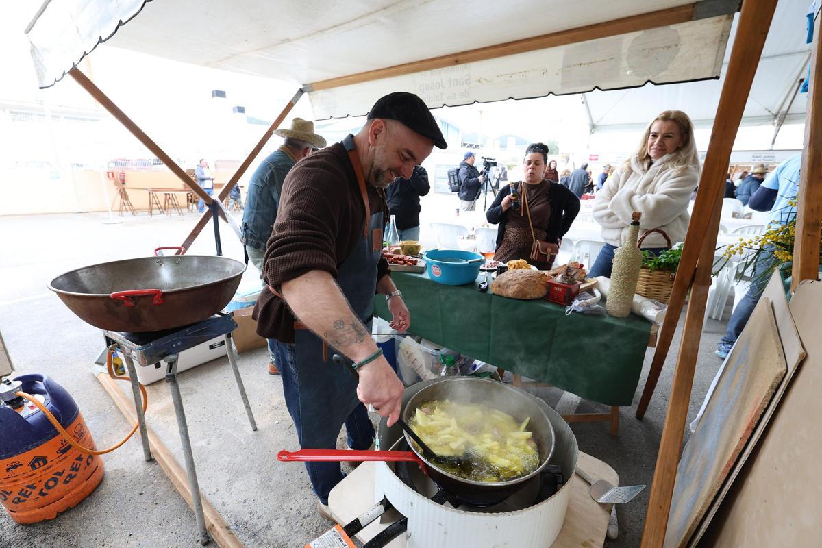 Imagenes de 'Polp a s’olla! IV Concurso de Frita de Polp'